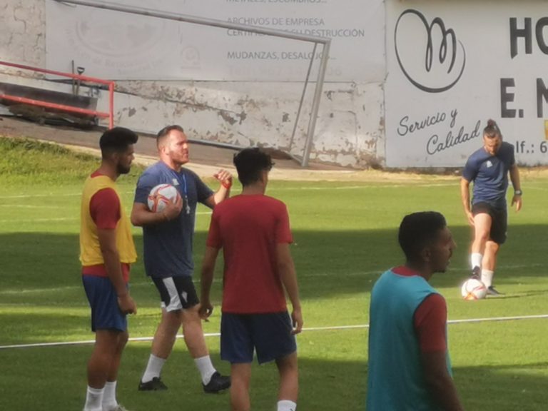 Zakarías Kerkich comienza la pretemporada con el Villarrobledo