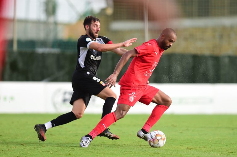 La AD Ceuta FC se enfrenta hoy a la UD Algaida