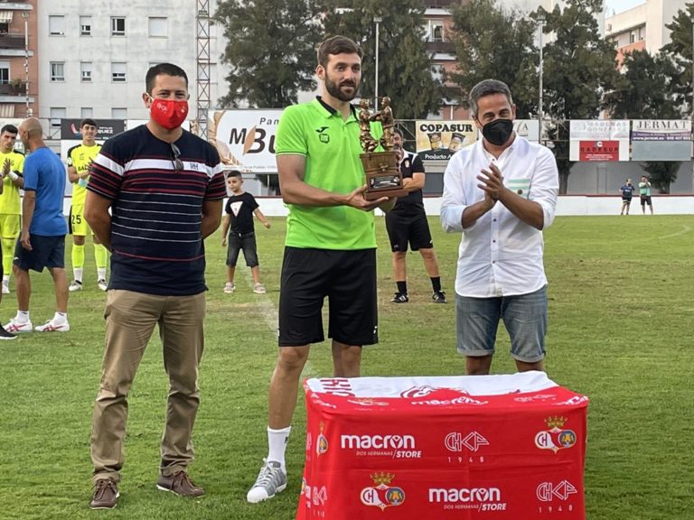 El Ceuta se adjudica el Trofeo de la Vendimia