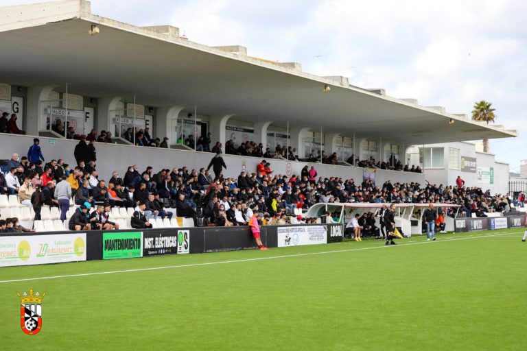 La AD Ceuta FC escala hasta la tercera posición de la tabla clasificatoria