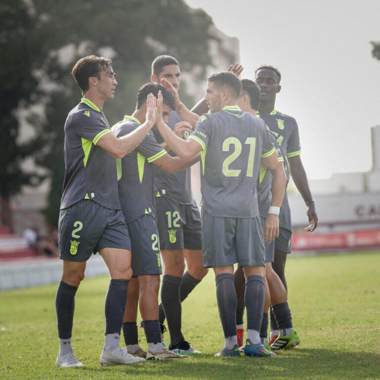 (3-0) El Ceuta vence al Sevilla Atlético en su último partido de pretemporada